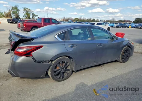 2018 Nissan Altima 2.5 z USA, uszkodzony, nr VIN 1N4AL3AP8JC475684